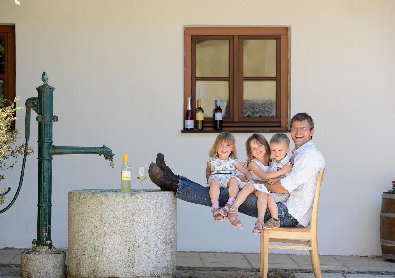 Ferienwohnung Weinkutscher Obermixnitz Buitenkant foto